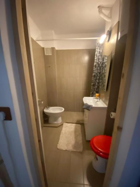 Apartament cu 3 camere parcare gratuită